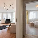 Apartment White Elegance Center *
