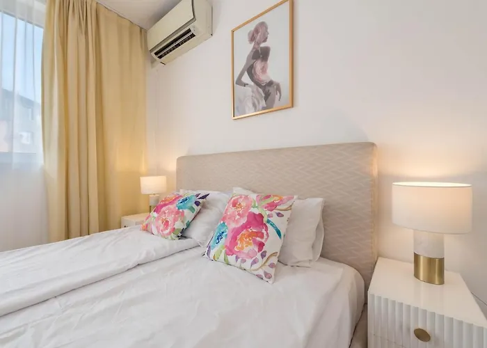 Apartment White Elegance Center Varna